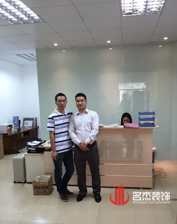 柯木塱办公室叼嘿网站视频.jpg