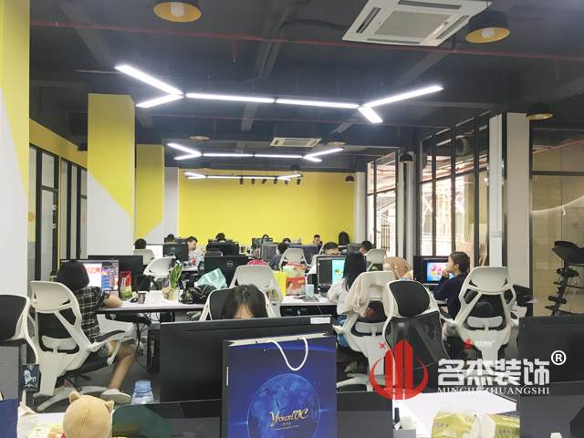 办公区叼嘿网站视频完工照.jpg