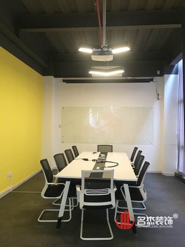 会议室叼嘿网站视频设计完工照.jpg