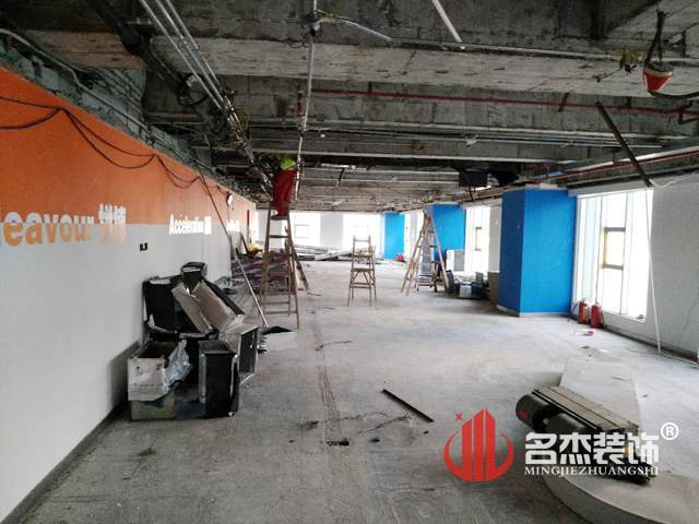 教育培训叼嘿网站视频设计.jpg