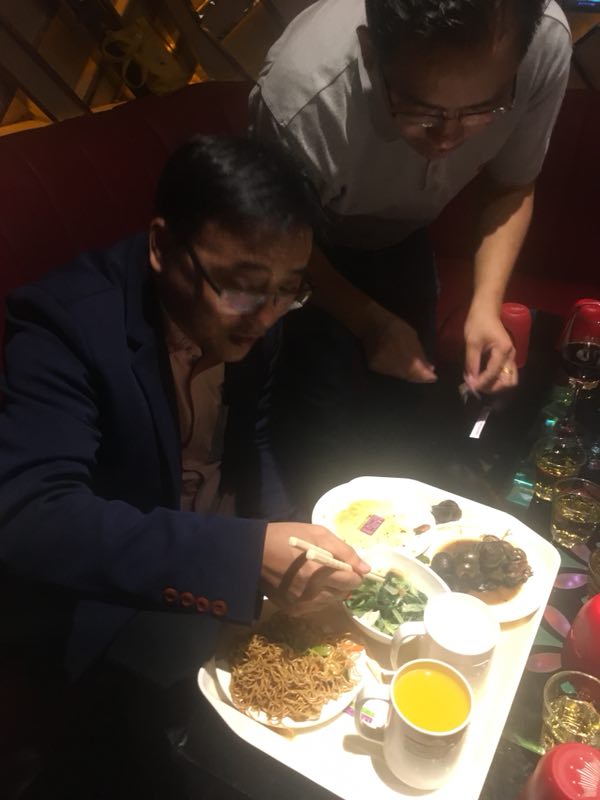 叼嘿直播APP装饰轻松活动.jpg
