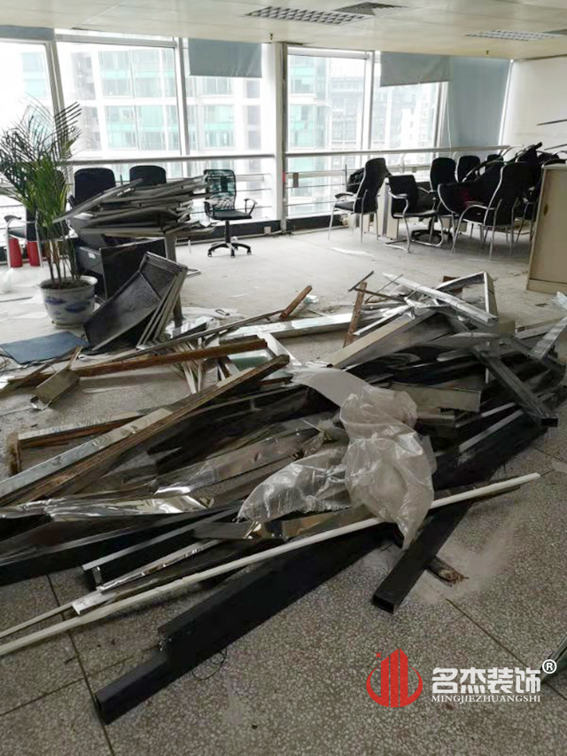 办公室叼嘿网站视频现场开工照.jpg