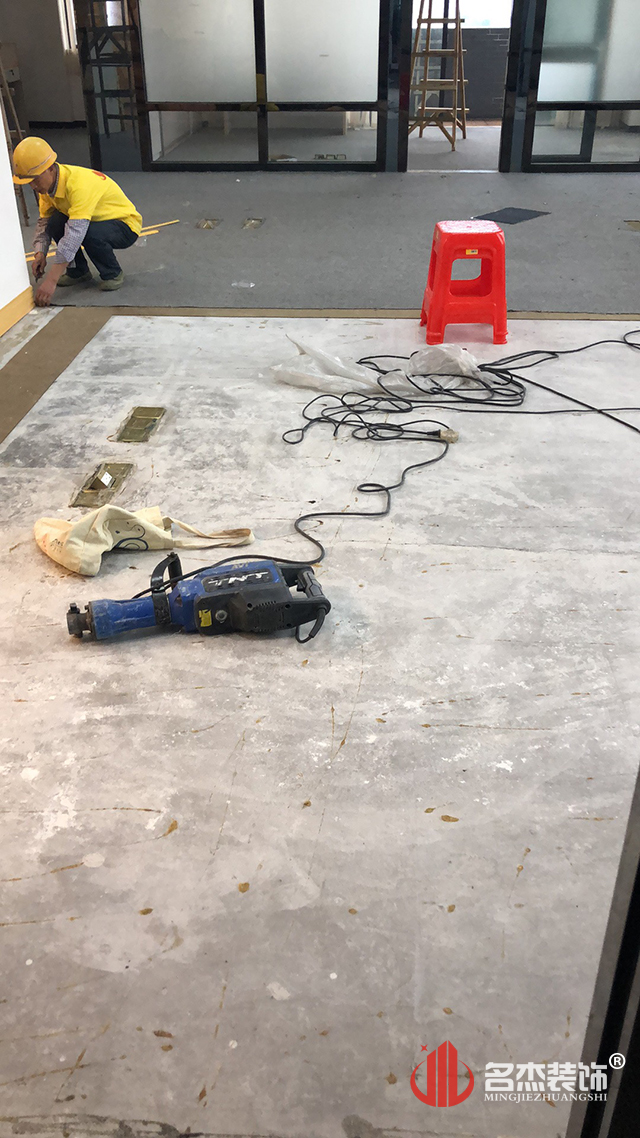 办公室叼嘿网站视频开工照.jpg