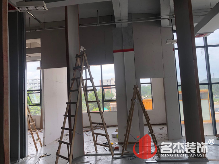 办公室叼嘿网站视频