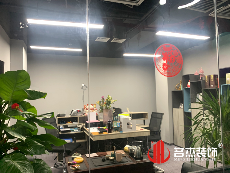 办公室叼嘿网站视频设计