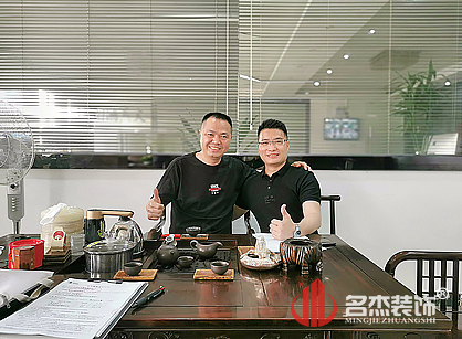 又成功签约了服装公司办公室叼嘿网站视频