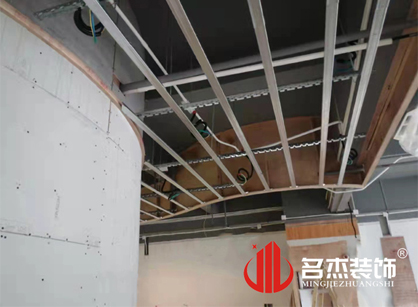 巡工地日记，鉴丰香精香料办公室叼嘿网站视频项目紧张进行中