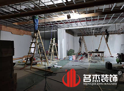 巡工地日记，斯柏美科技办公室叼嘿网站视频项目紧张进行中